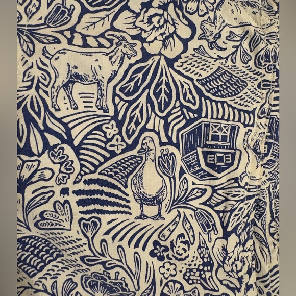 NWT Duluth Trading Co | Women's Heirloom Gardening Bib Overalls Farm Toile - Picture 3 of 4